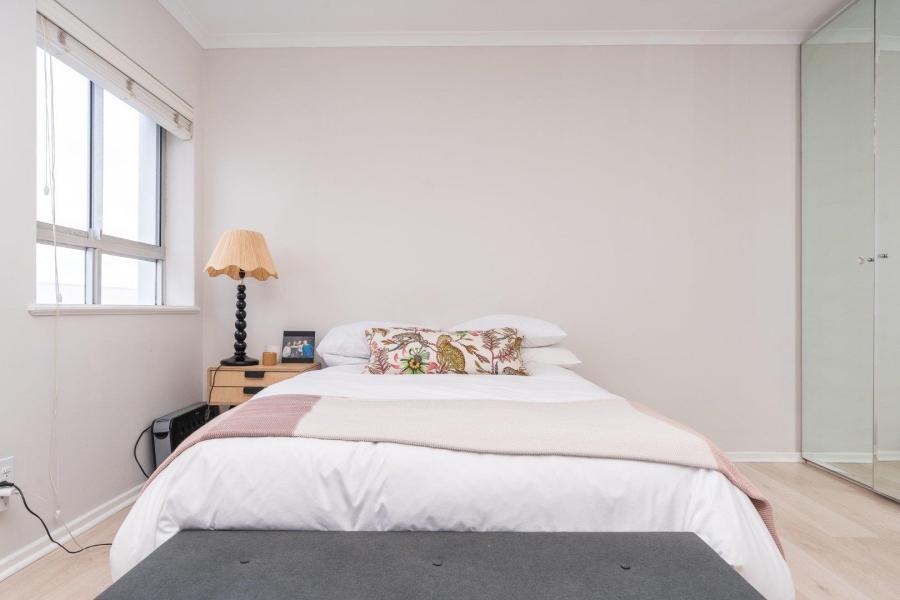 3 Bedroom Property for Sale in Sea Point Western Cape